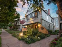 Queen Anne Bed and Breakfast Hotels near Great Divide Brewing