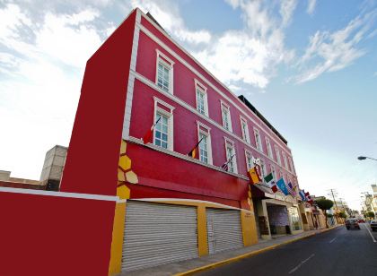 First Inn Hotel & Business