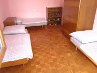 Large Apartment in the Heart of Slovácko Hotel di Uherske Hradiste
