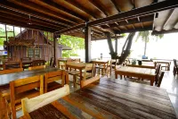 Apple Beachfront Resort - Mountain view