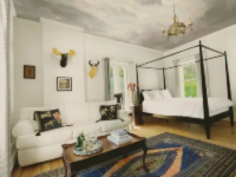 Merrill House Hotels in Prince Edward County