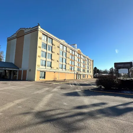 Finger Lakes Inn & Suites