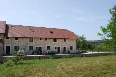 La Ferme de Coron Hotels in Belley