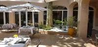 Le Mas Angelussi - le Clos du Soleil Hotels in Salon-de-Provence