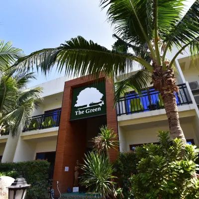 The Green Hotel (โรงแรมเดอะกรีน) โรงแรมใกล้ร้านอาหารรักษ์เล
