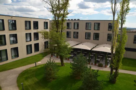 Dekra Congresshotel Wart Отели в г. Бад-Тайнах-Цафельштайн