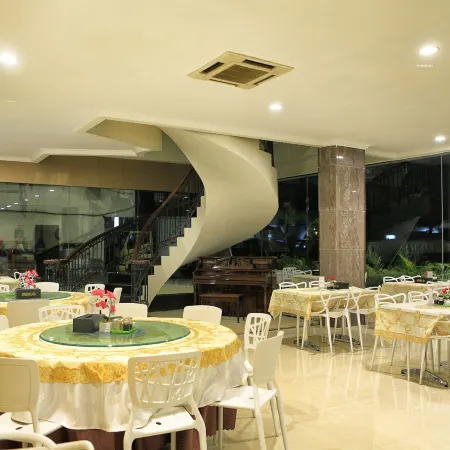 Hotel 55