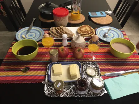 Gîte de Gazelle Chambres d'hôte Отели в г. Ле Кейлар