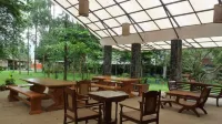 Ronia Mountain Villa Lembang