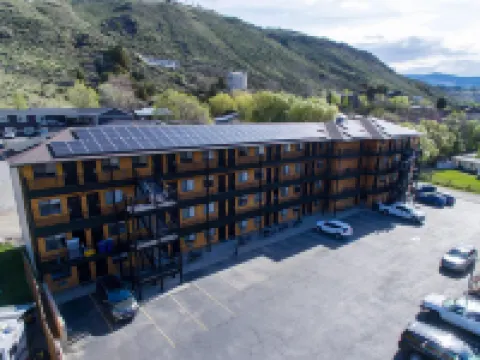 Travelodge by Wyndham Gardiner Yellowstone Park North Hotels in Gardiner