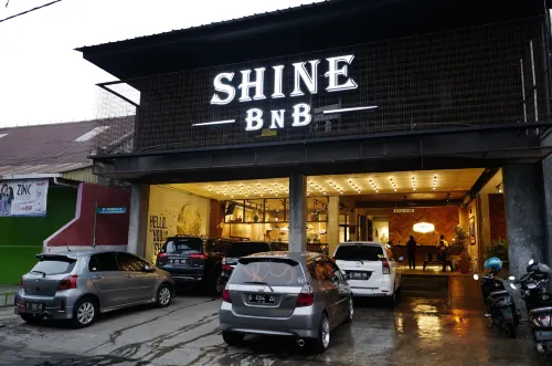 Shine Bnb Hotels in Cianjur