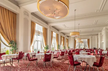 The Cavendish Hotel Eastbourne Отели рядом с достопримечательностью «Нешнел Траст - Берлинг Гэп энд Севен Систерс»