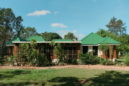 隱藏谷曠野小木屋