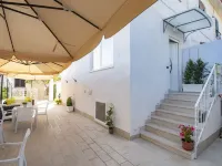 La Dolce Vita Rooms Hotel di Procida