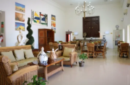 ホテル ツァラ ロス モチス