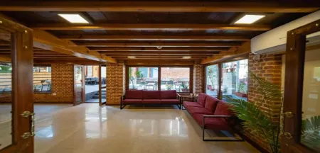 MeroStay 190 Homestay Отели в г. Кариабинейак