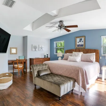 Luxe 3BR Siesta Key Home Pool