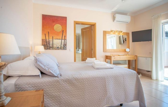 174 Gramacho - Immaculately Presented Villa