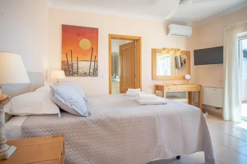 174 Gramacho - Immaculately Presented Villa