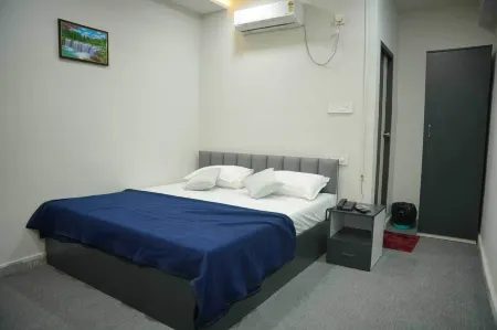 Hotel N Grand Отели рядом с достопримечательностью «The Hidden Castle»