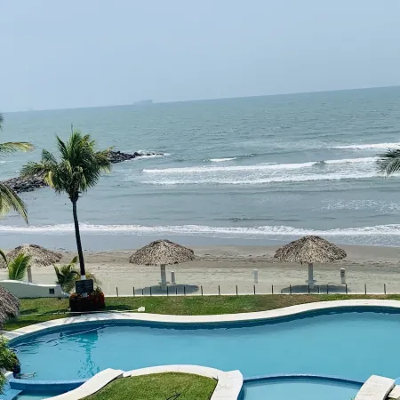 Playa Caracol Hotel & Spa