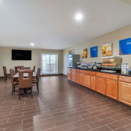 Comfort Suites Red Bluff Near I-5