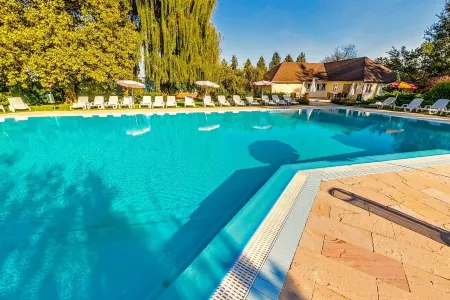 Batthyány Kastélyszálló Отели в г. Kehidakustany