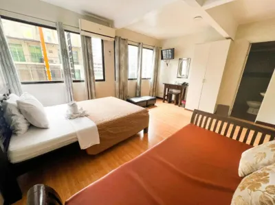 Stone House Hotel Manila Hotel a 