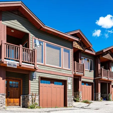Bear's Paw Chalet - Amazing Location & Ski in-Out
