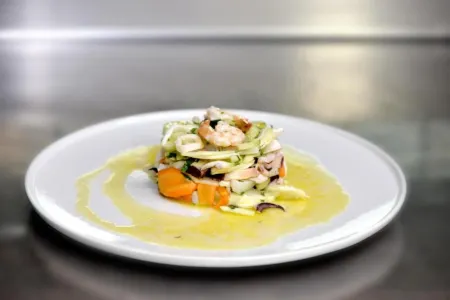 Habitat Hotel Tirana Отели рядом с достопримечательностью «Мечеть Эфем Бей»