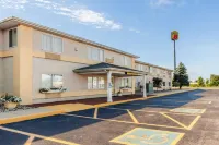 Super 8 by Wyndham Ionia MI Hotels near Ionia Free Fair and Ionia Fairgrounds