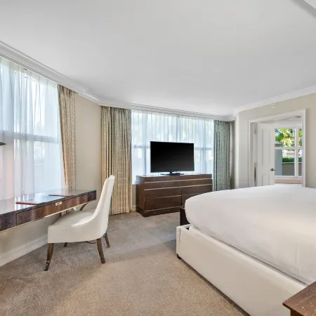 Marco Beach Ocean Suites