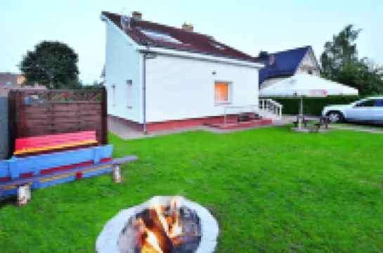 Comfortable Lakeside House, Private Garden