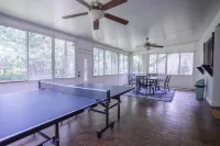 ميري أون موركروفت