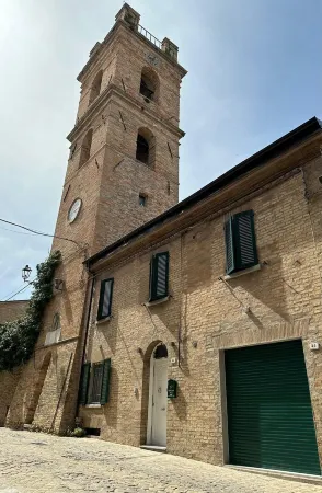 B&B Borgo Saludecio Rooms Отели в г. Монтегридольфо