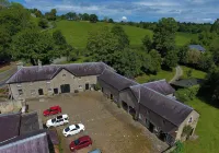Glanhenwye Courtyard Cottages