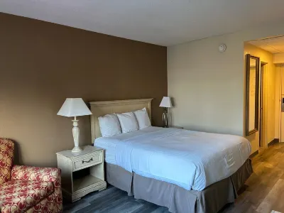 Hilltop Inn & Suites Hotels in Yonkers
