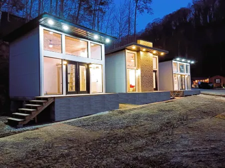 Timberfell Resort Отели в г. Грин