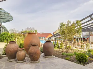 Savaneti Eco Hotel