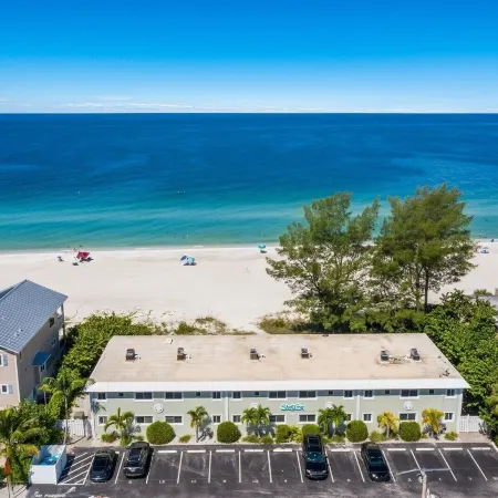 Shell Cove 106 2 Bedroom Condo by Redawning