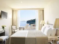 Mon Repos Palace - Adults Only Hotels near Public Library