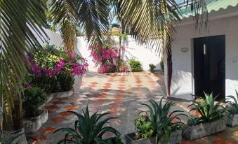 Great Spanish Chalet by the Beach