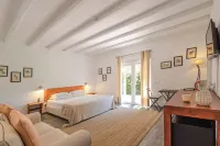 Casa Das Cegonhas Hoteles cerca de Igreja da Nossa Senhora da Graça