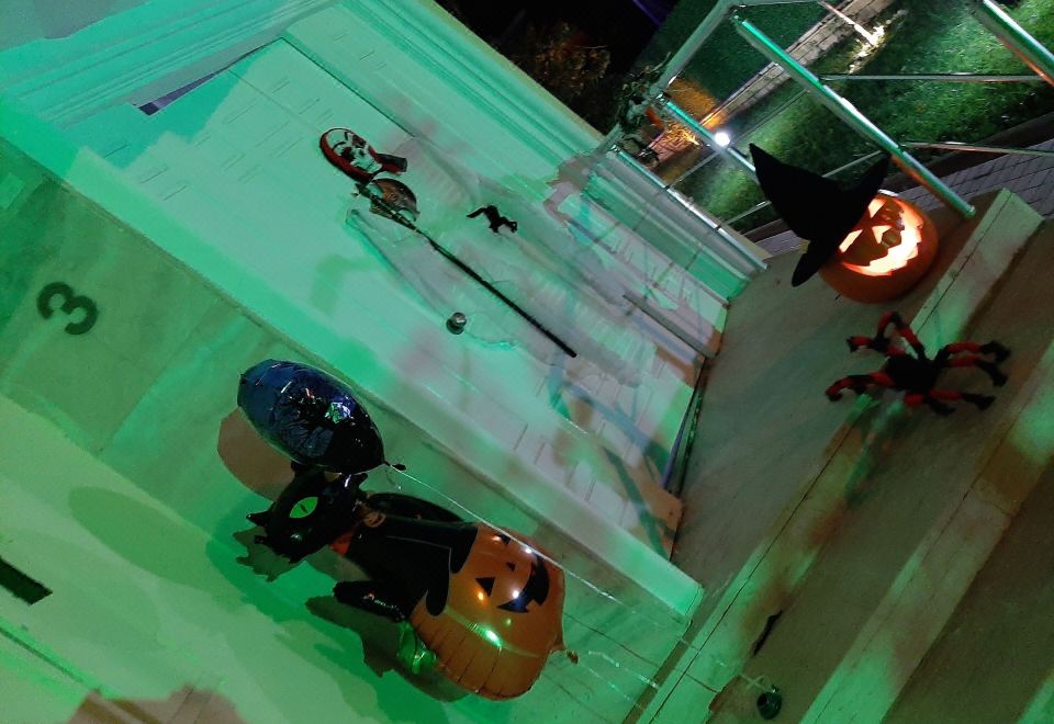 1. 가든 하우스..