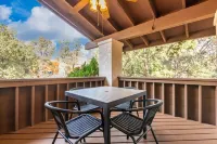 セレニティ リトリート セドナ ホットタブ ゲームズ ファイアピット