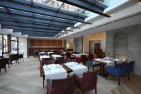 Grand Hotel Yerevan - Small Luxury Hotels of the World - breakfast