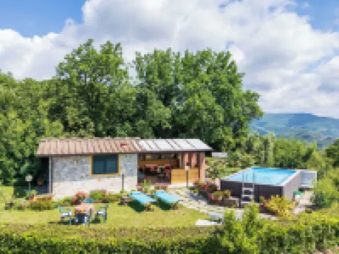 La Casa di Elda, Holiday Home with Pool, Uzzano, Toscana Hotels in Uzzano
