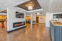 Comfort Inn & Suites Thousand Islands Harbour District - breakfast