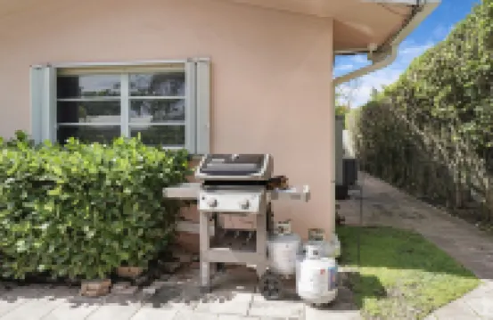 Sun-Filled Haven with Heated Pool and Outdoor Oasis - Charming Retreat