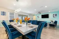 Leisure Lounge Hotels in Davenport
